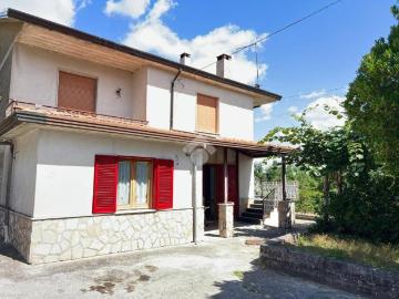 Casa indipendente in vendita a San Michele di Serino AV