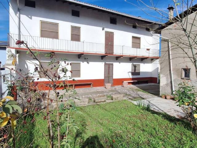 Casa indipendente in vendita a San Nazzaro Sesia NO