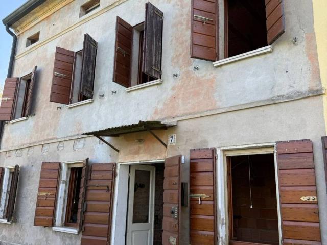 Casa indipendente in vendita a San Benedetto Po MN