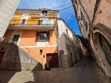Casa indipendente in vendita a San Cipriano Picentino SA