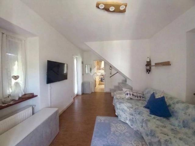 Casa indipendente in vendita a San Colombano Certenoli GE
