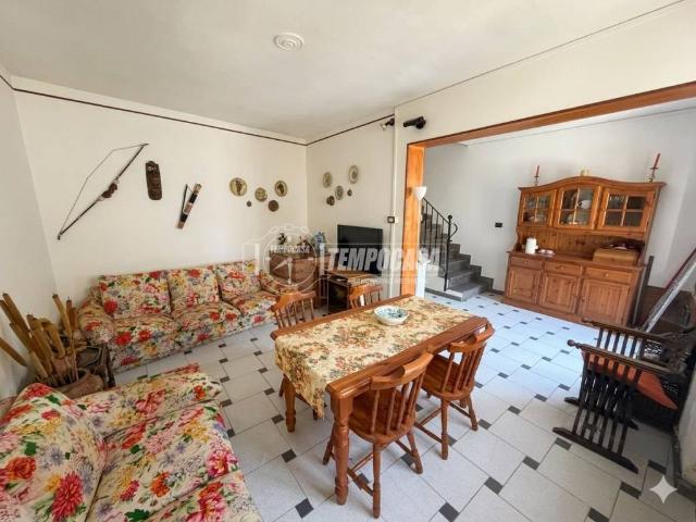 Casa indipendente in vendita a San Damiano al Colle PV