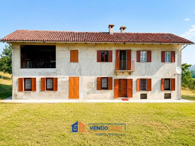 Casa indipendente in vendita a San Damiano d'Asti AT
