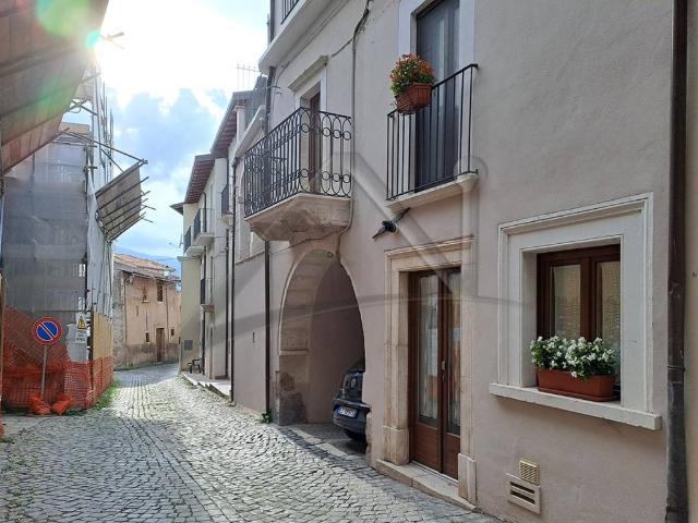 Casa indipendente in vendita a San Demetrio Ne' Vestini AQ