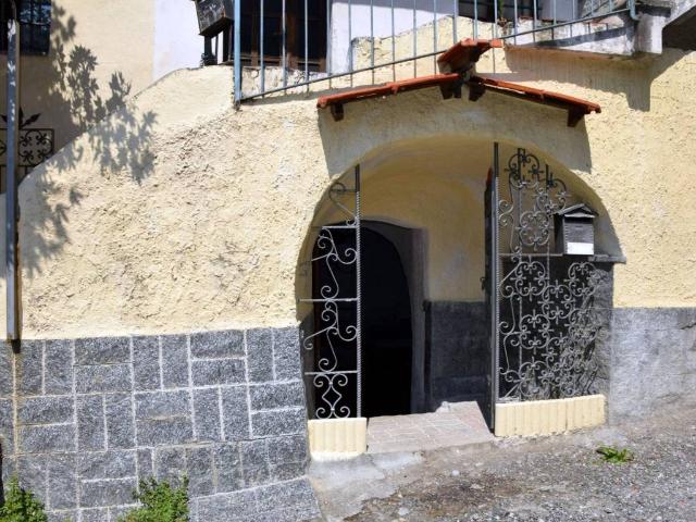 Casa indipendente in vendita a San Didero TO