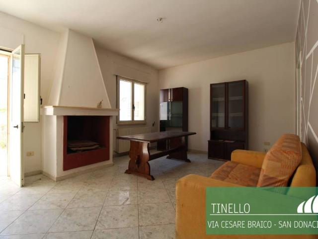 Casa indipendente in vendita a San Donaci BR