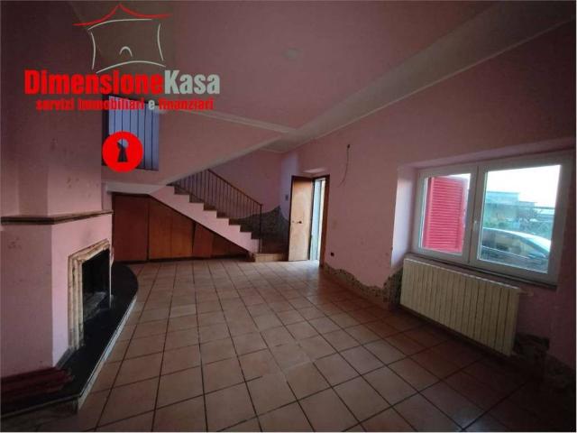Casa indipendente in vendita a San Felice a Cancello CE