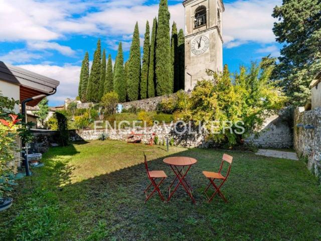 Casa indipendente in vendita a San Felice del Benaco BS