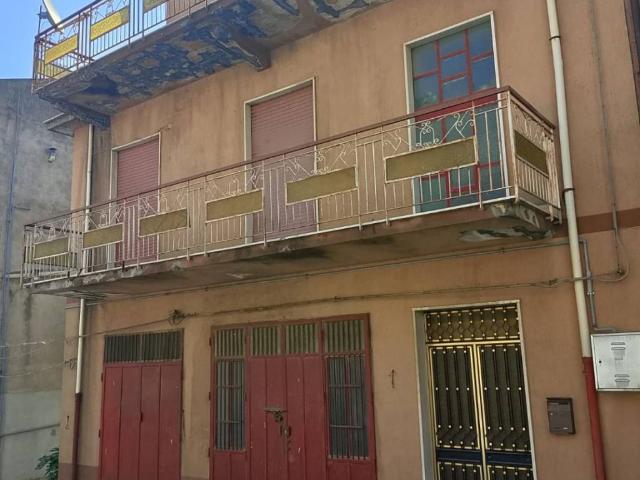 Casa indipendente in vendita a San Fratello ME