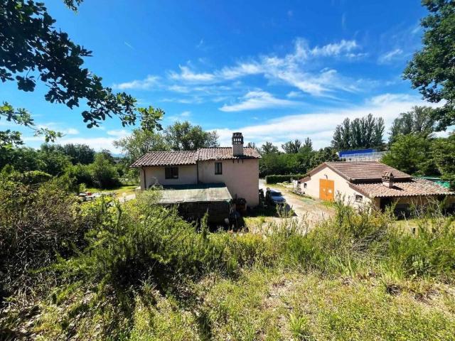 Casa indipendente in vendita a San Gemini