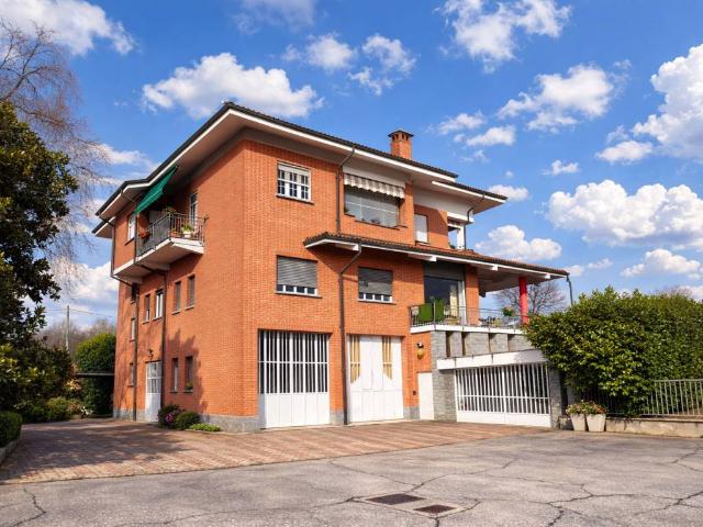 Casa indipendente in vendita a San Giorgio Canavese TO