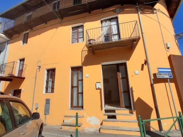 Casa indipendente in vendita a San Giorgio Canavese TO