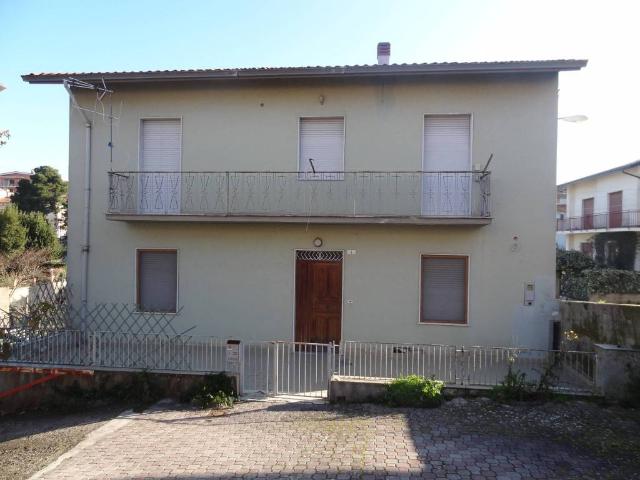 Casa indipendente in vendita a San Giorgio del Sannio BN