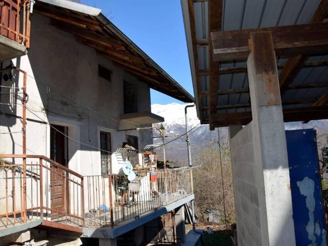 Casa indipendente in vendita a San Giorio di Susa TO
