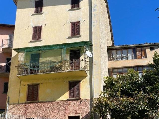 Casa indipendente in vendita a San Giovanni Bianco BG