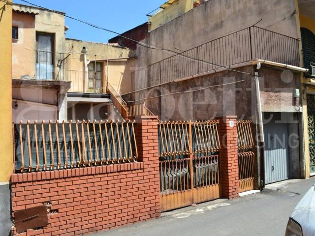 Casa indipendente in vendita a San Giovanni la Punta CT