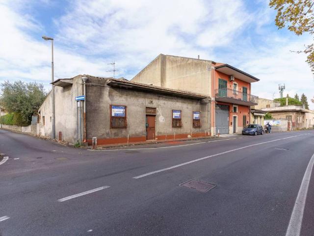 Casa indipendente in vendita a San Giovanni la Punta CT