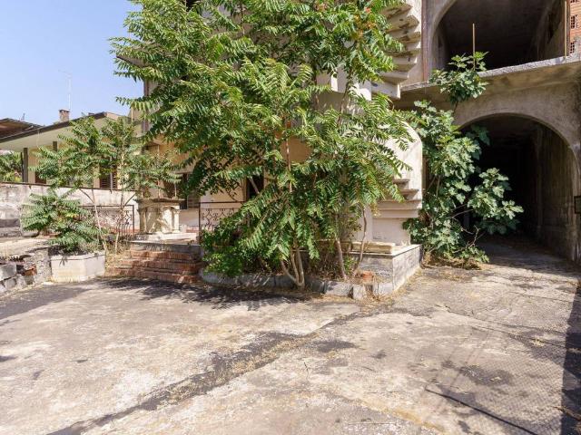 Casa indipendente in vendita a San Giovanni la Punta CT