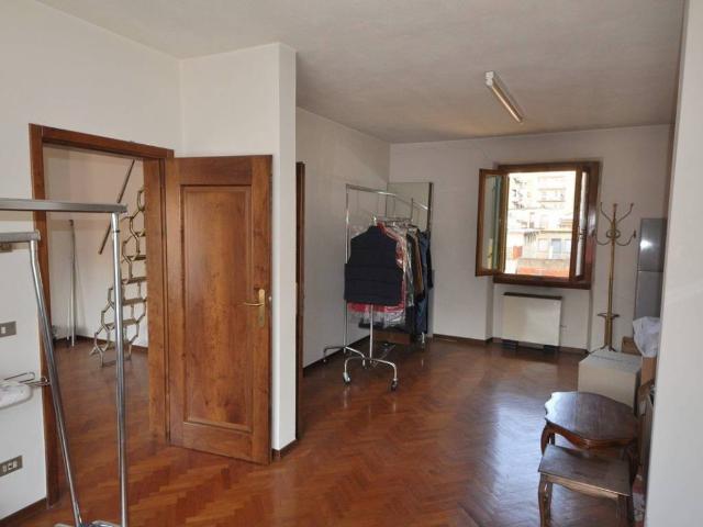 Casa indipendente in vendita a San Giovanni Valdarno AR