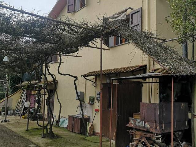 Casa indipendente in vendita a San Giovanni Valdarno AR