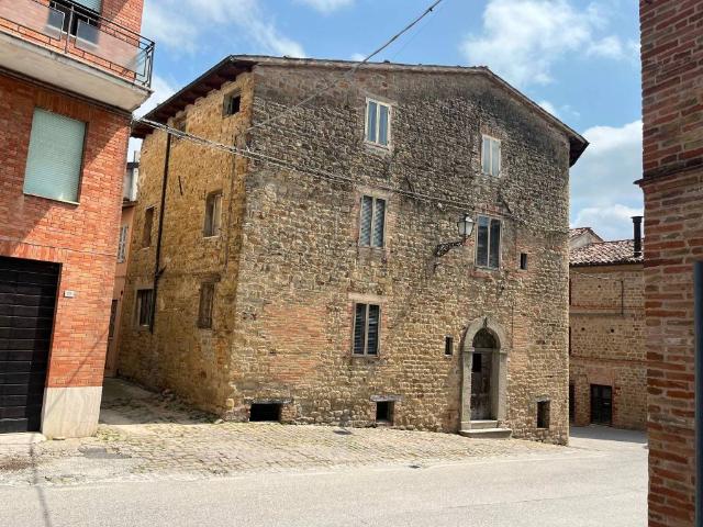 Casa indipendente in vendita a San Ginesio MC