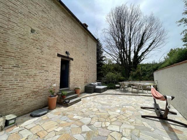 Casa indipendente in vendita a San Ginesio MC