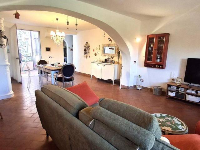 Casa indipendente in vendita a San Giuliano Terme PI