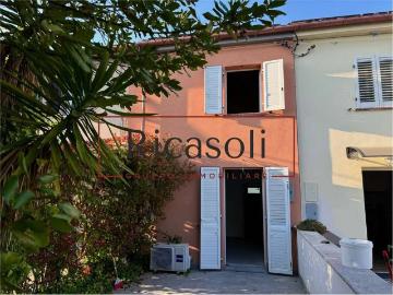 Casa indipendente in vendita a San Giuliano Terme PI