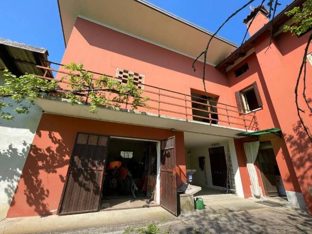 Casa indipendente in vendita a San Leonardo UD
