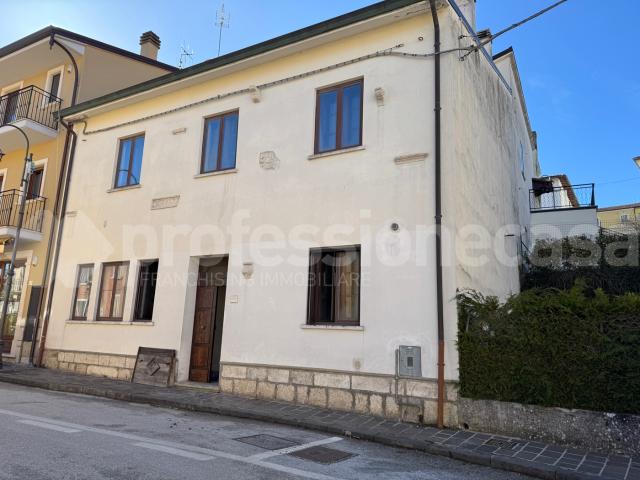 Casa indipendente in vendita a San Pietro Avellana