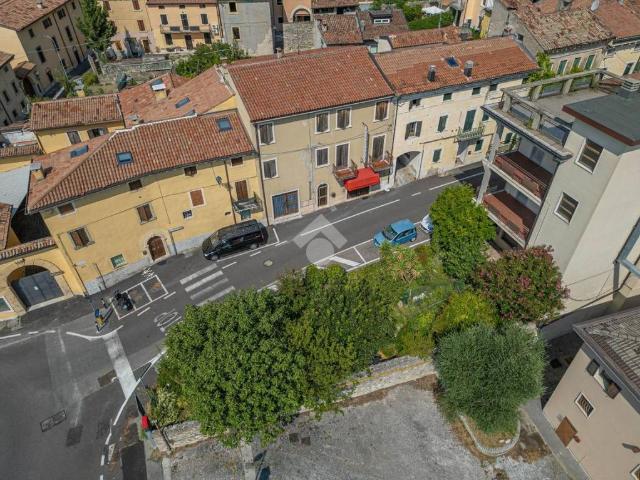 Casa indipendente in vendita a San Pietro in Cariano via Roma, 98