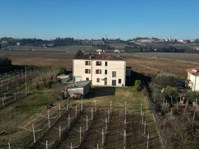 Casa indipendente in vendita a San Pietro in Cariano VR