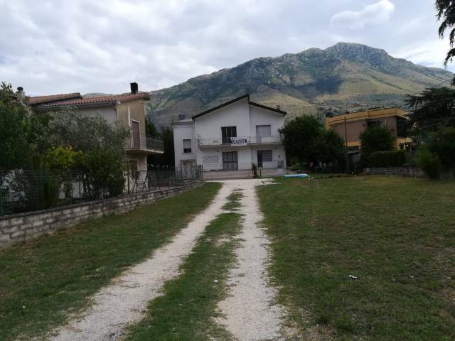 Casa indipendente in vendita a San Pietro Infine CE