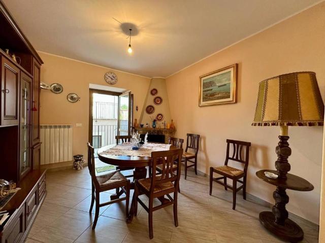 Casa indipendente in vendita a San Pio delle Camere AQ
