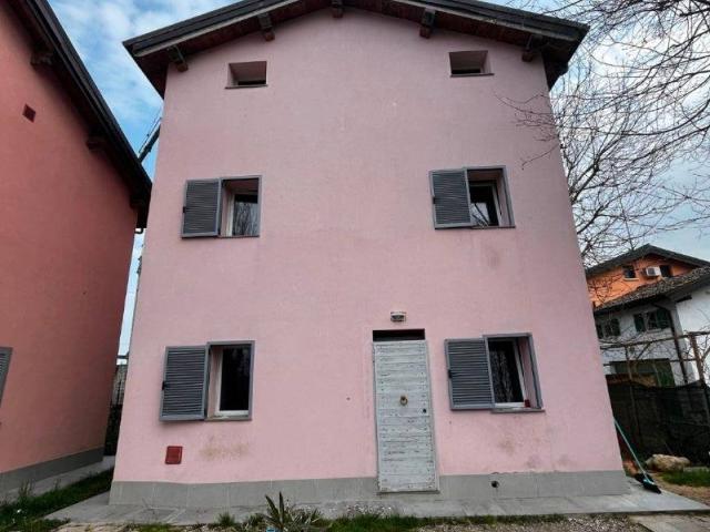 Casa indipendente in vendita a San Prospero MO