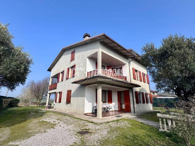 Casa indipendente in vendita a San Prospero MO