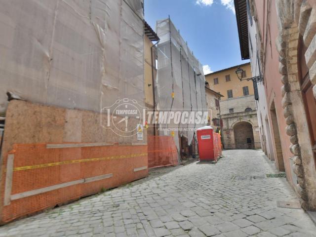 Casa indipendente in vendita a San Severino Marche