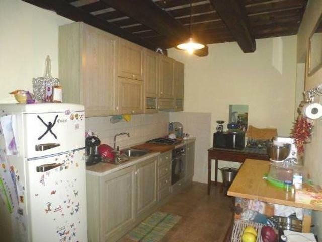 Casa indipendente in vendita a San Severino Marche MC