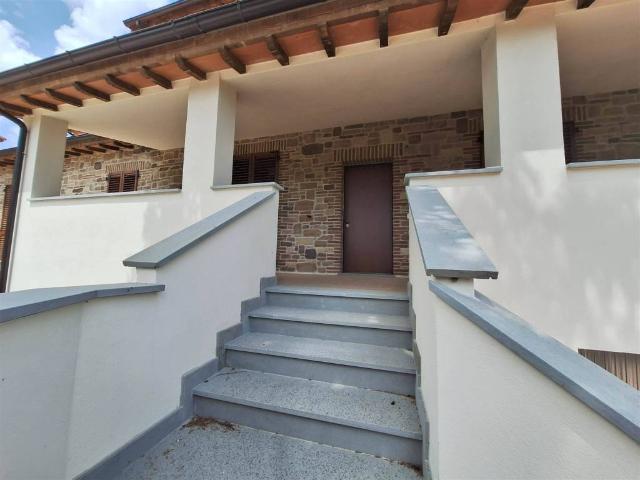 Casa indipendente in vendita a San Severino Marche MC