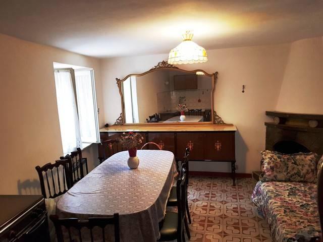 Casa indipendente in vendita a San Severino Marche MC