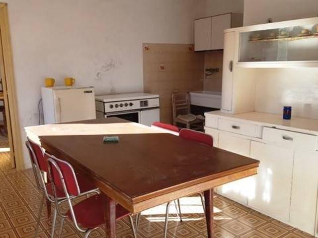 Casa indipendente in vendita a San Severino Marche MC
