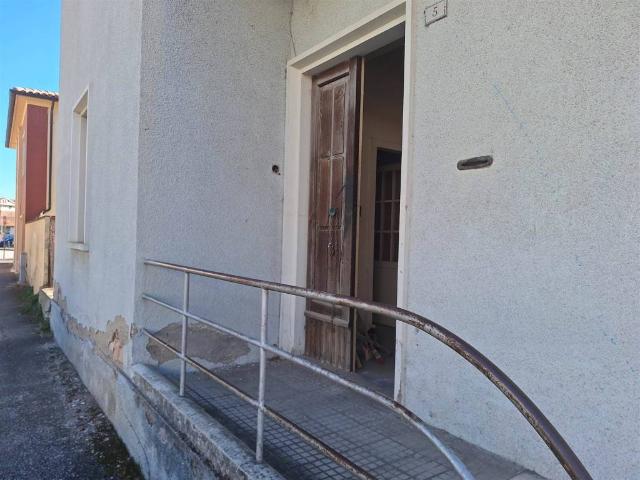 Casa indipendente in vendita a San Severino Marche MC