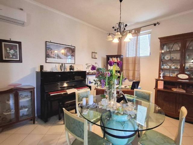 Casa indipendente in vendita a San Valentino Torio SA