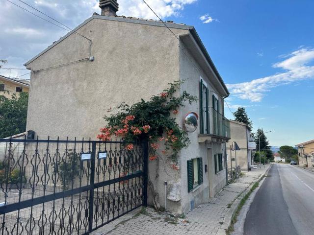 Casa indipendente in vendita a San Valentino in Abruzzo Citeriore PE