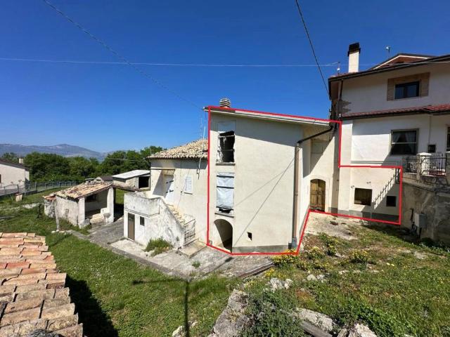 Casa indipendente in vendita a San Valentino in Abruzzo Citeriore PE