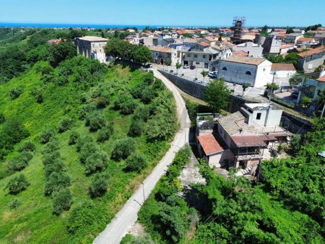 Casa indipendente in vendita a San Vito Chietino CH