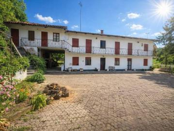 Casa indipendente in vendita a Sanfrè CN
