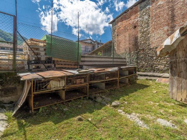 Casa indipendente in vendita a Sanfront CN