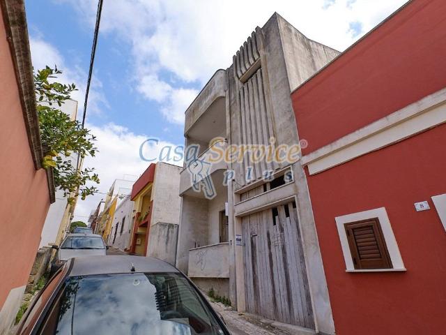 Casa indipendente in vendita a Sannicola LE