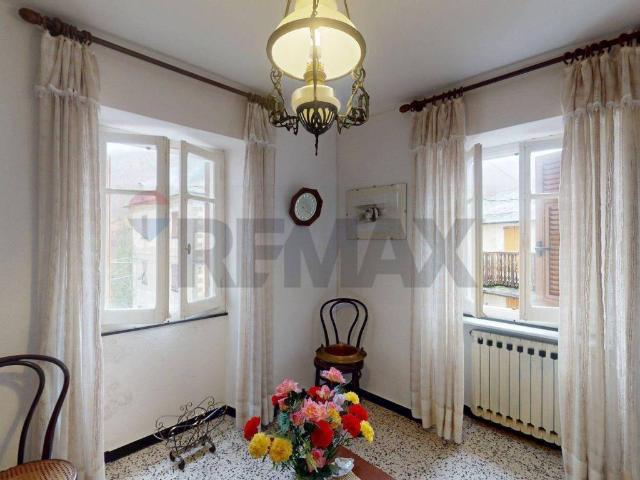 Casa indipendente in vendita a Santo Stefano d'Aveto GE